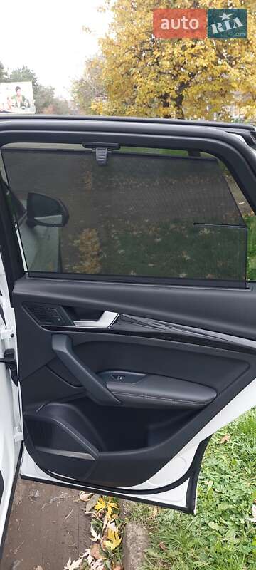 Позашляховик / Кросовер Audi SQ5 2017 в Ужгороді