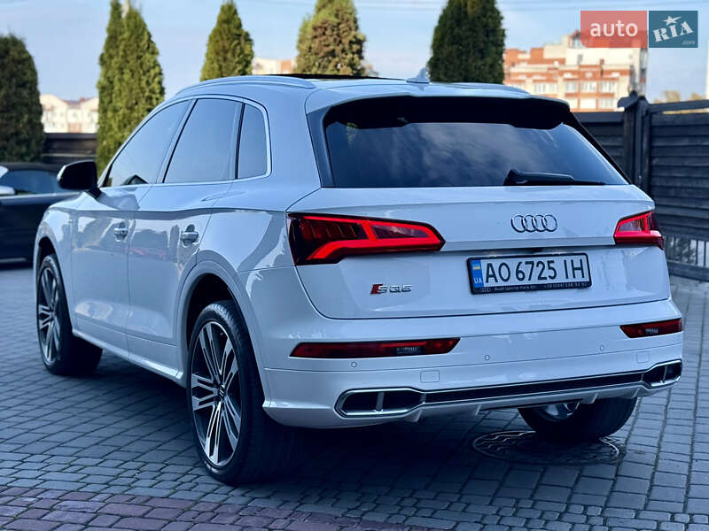 Внедорожник / Кроссовер Audi SQ5 2017 в Тернополе