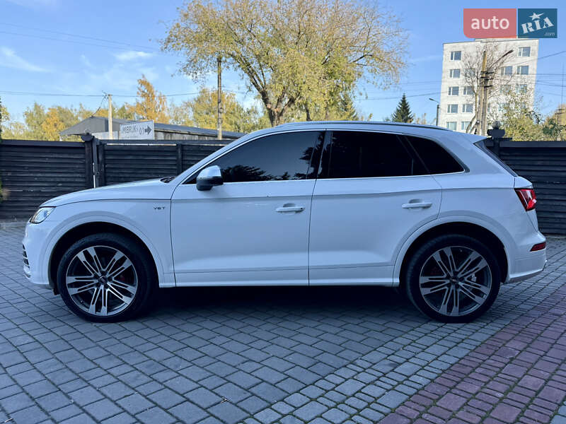 Внедорожник / Кроссовер Audi SQ5 2017 в Тернополе