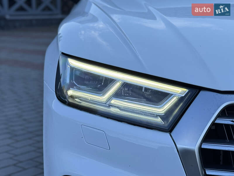 Внедорожник / Кроссовер Audi SQ5 2017 в Тернополе