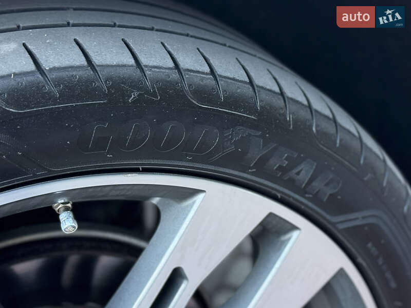 Внедорожник / Кроссовер Audi SQ5 2017 в Тернополе