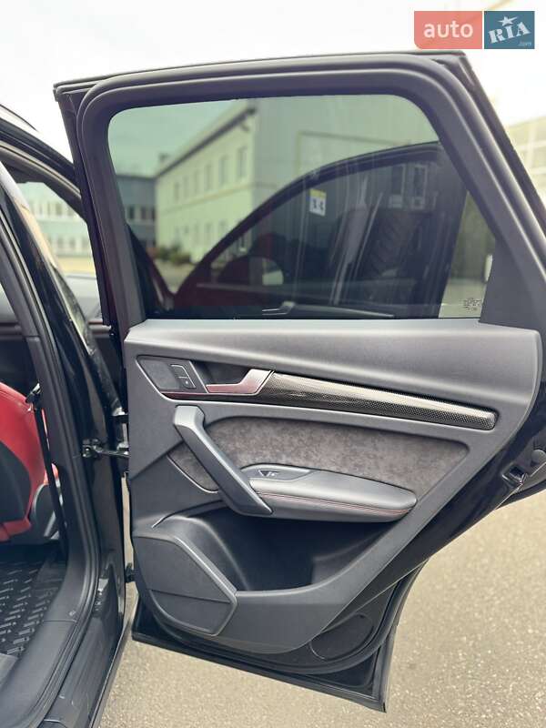 Позашляховик / Кросовер Audi SQ5 2018 в Києві фото 32 Позашляховик / Кросовер Audi SQ5 2018 в Києві
