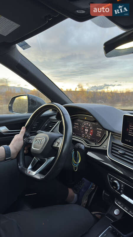 Позашляховик / Кросовер Audi SQ5 2018 в Долині