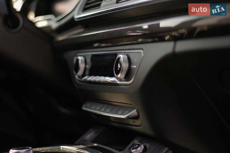 Позашляховик / Кросовер Audi SQ5 2019 в Львові