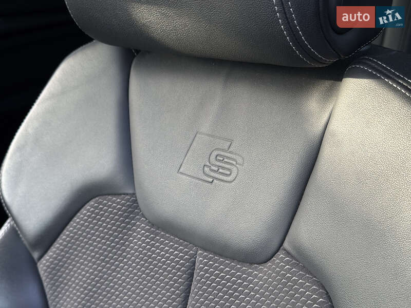 Позашляховик / Кросовер Audi SQ5 2018 в Києві фото 27 Позашляховик / Кросовер Audi SQ5 2018 в Києві