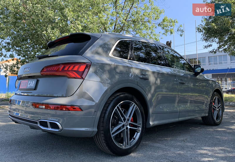 Позашляховик / Кросовер Audi SQ5 2018 в Києві