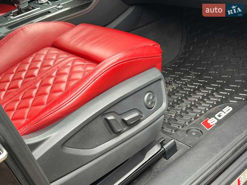 Позашляховик / Кросовер Audi SQ5 2018 в Києві фото 16 Позашляховик / Кросовер Audi SQ5 2018 в Києві