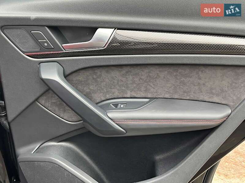 Позашляховик / Кросовер Audi SQ5 2018 в Києві фото 27 Позашляховик / Кросовер Audi SQ5 2018 в Києві