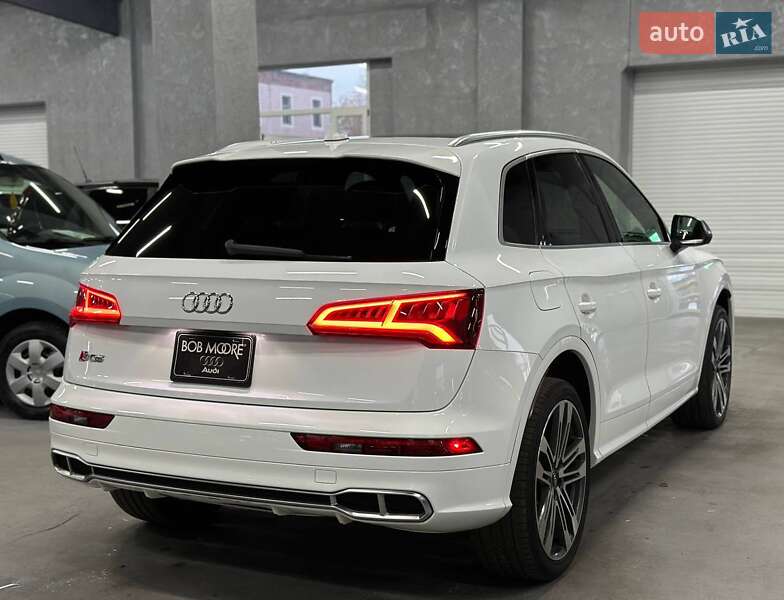 Внедорожник / Кроссовер Audi SQ5 2018 в Каменском