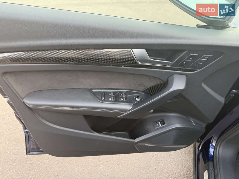 Внедорожник / Кроссовер Audi SQ5 2018 в Одессе