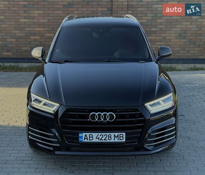 Позашляховик / Кросовер Audi SQ5 2018 в Вінниці