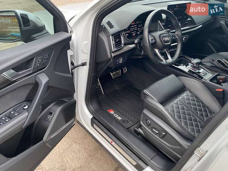 Внедорожник / Кроссовер Audi SQ5 2023 в Днепре