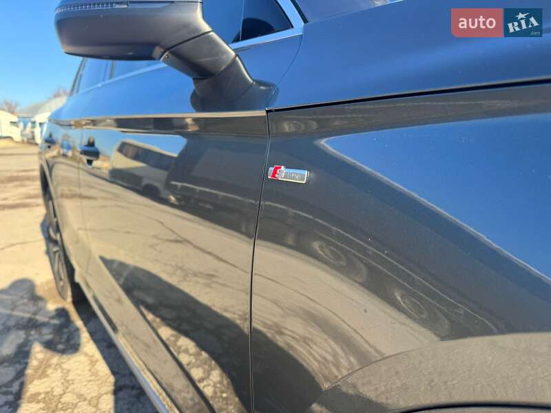 Внедорожник / Кроссовер Audi SQ5 2022 в Тернополе