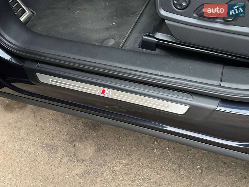 Позашляховик / Кросовер Audi SQ5 2017 в Києві