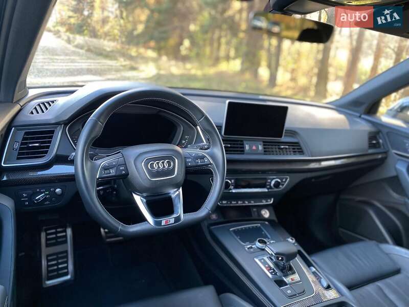 Внедорожник / Кроссовер Audi SQ5 2019 в Киеве