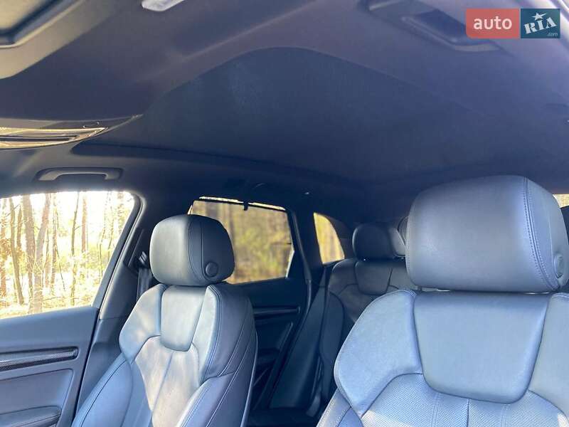 Внедорожник / Кроссовер Audi SQ5 2019 в Киеве