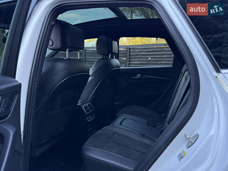 Позашляховик / Кросовер Audi SQ5 2017 в Тернополі