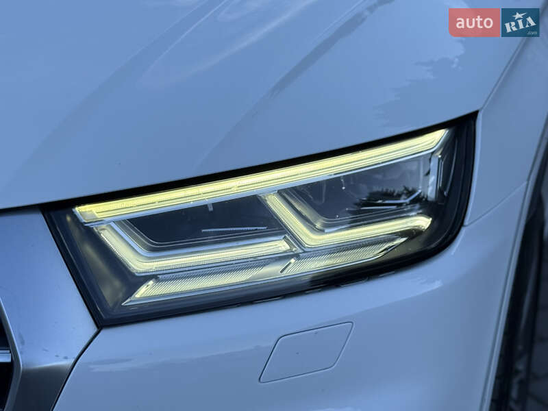 Позашляховик / Кросовер Audi SQ5 2017 в Тернополі