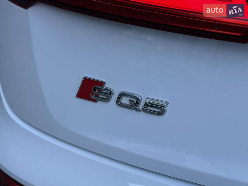 Позашляховик / Кросовер Audi SQ5 2017 в Тернополі