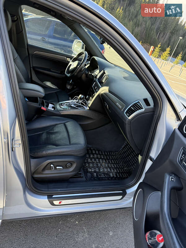 Внедорожник / Кроссовер Audi SQ5 2016 в Киеве