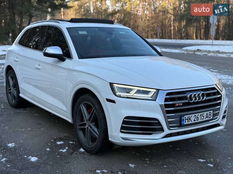 Внедорожник / Кроссовер Audi SQ5 2019 в Ровно