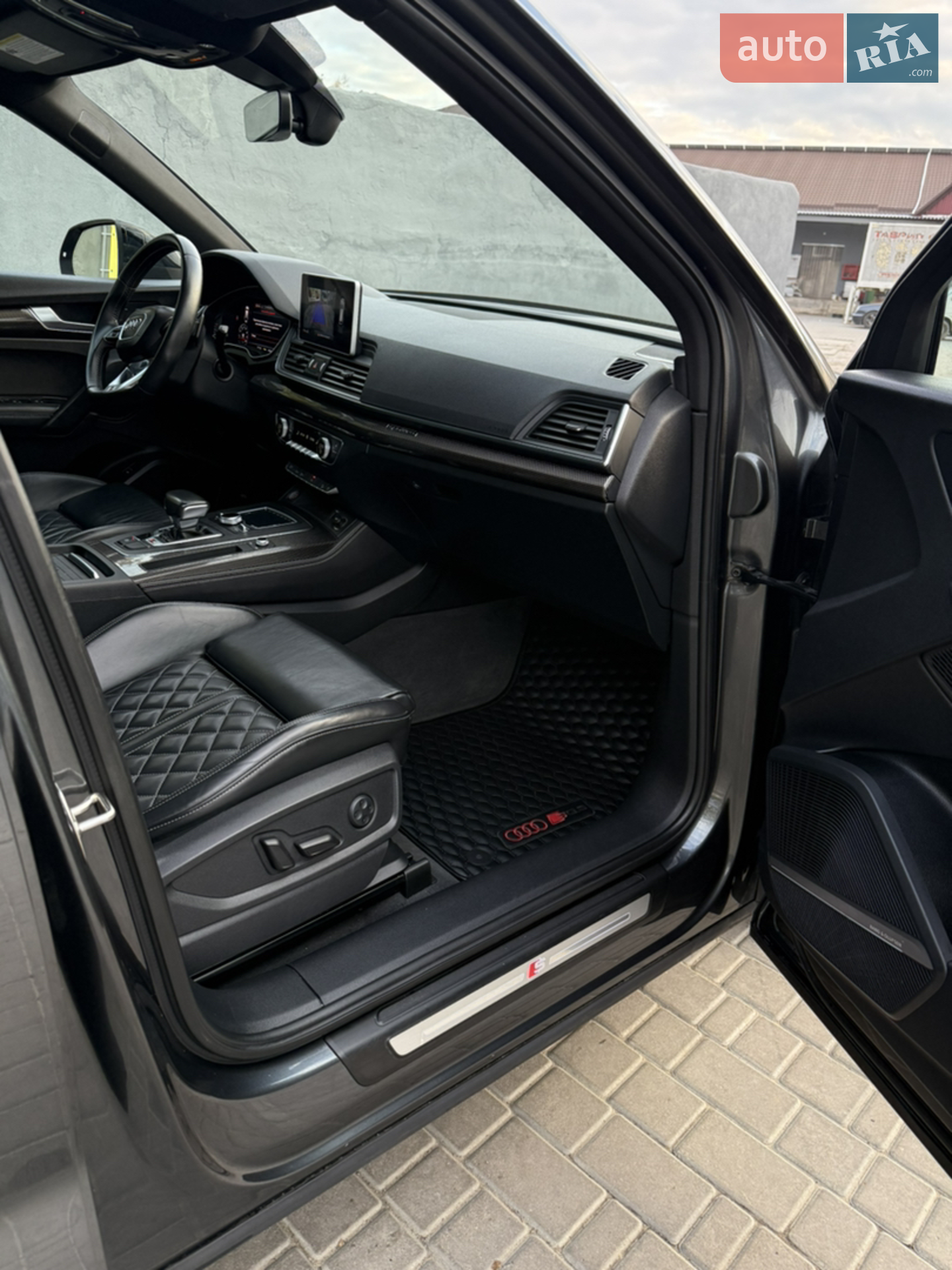 2020 Audi SQ5 - мініатюра 8