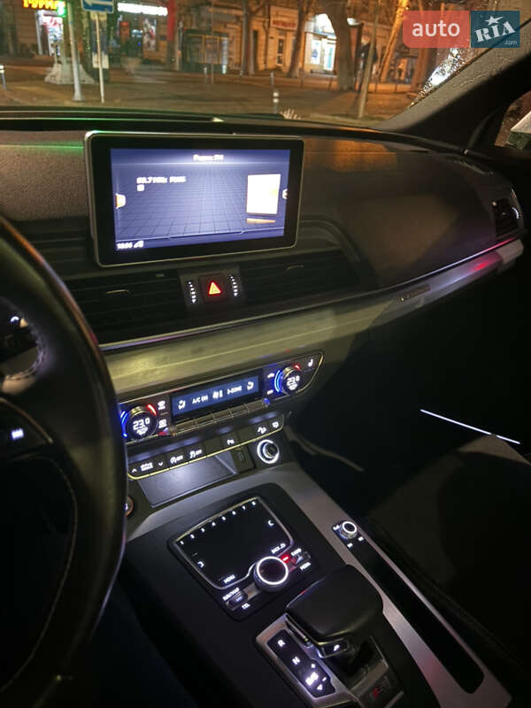 Внедорожник / Кроссовер Audi SQ5 2018 в Одессе