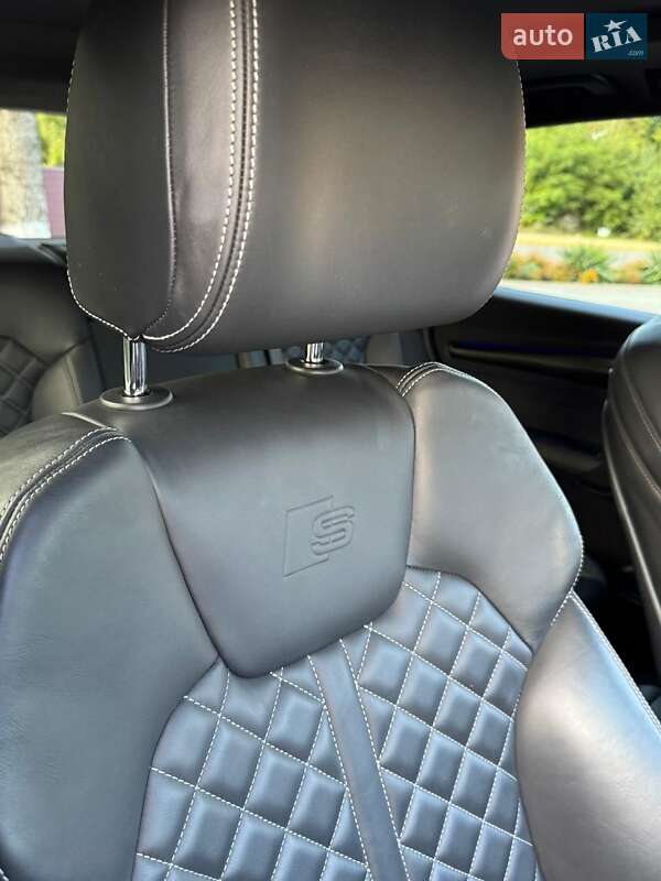 Внедорожник / Кроссовер Audi SQ5 2018 в Городенке