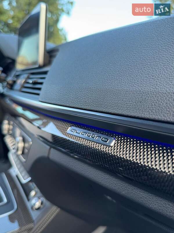 Внедорожник / Кроссовер Audi SQ5 2018 в Городенке