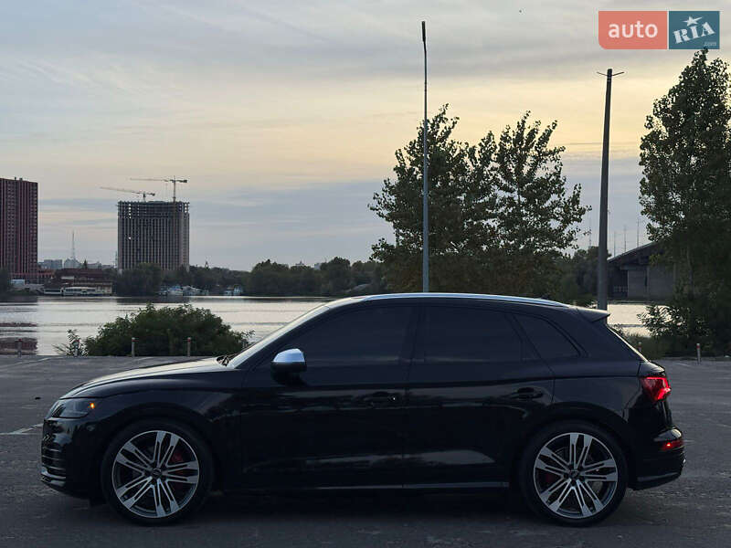 Внедорожник / Кроссовер Audi SQ5 2017 в Кривом Роге