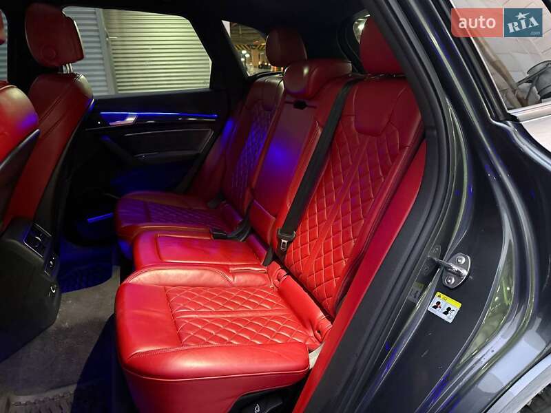 Внедорожник / Кроссовер Audi SQ5 2018 в Киеве