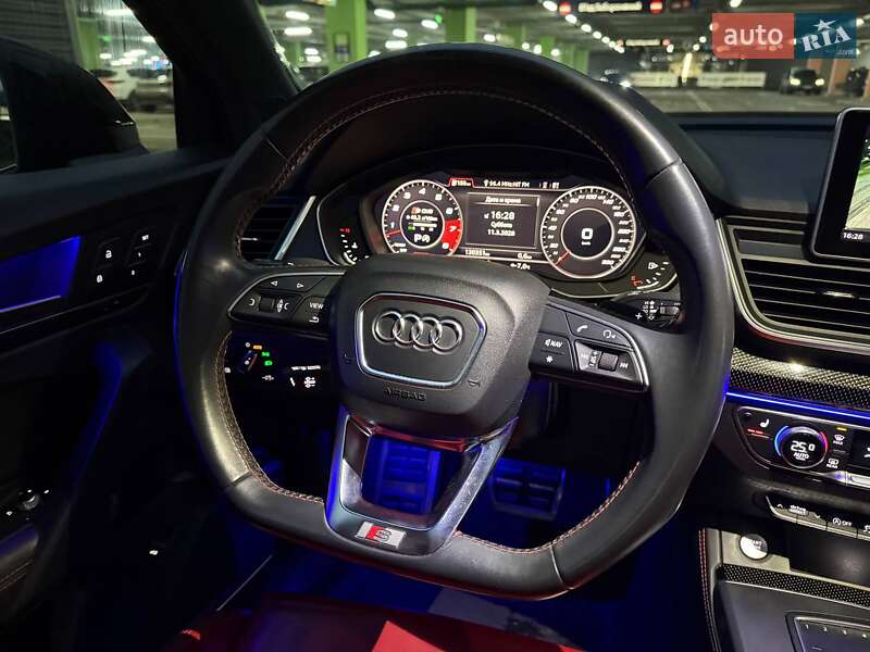 Внедорожник / Кроссовер Audi SQ5 2018 в Киеве