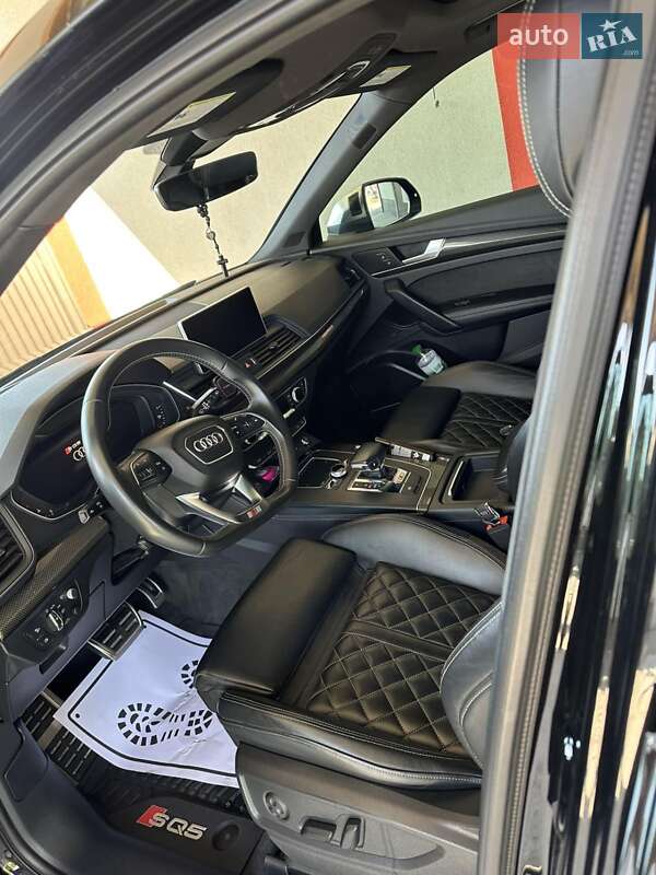 Внедорожник / Кроссовер Audi SQ5 2018 в Городенке