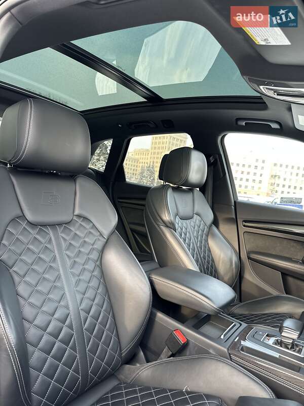 Внедорожник / Кроссовер Audi SQ5 2018 в Киеве