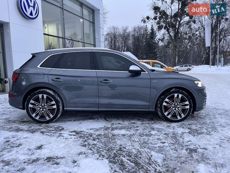 Внедорожник / Кроссовер Audi SQ5 2018 в Житомире