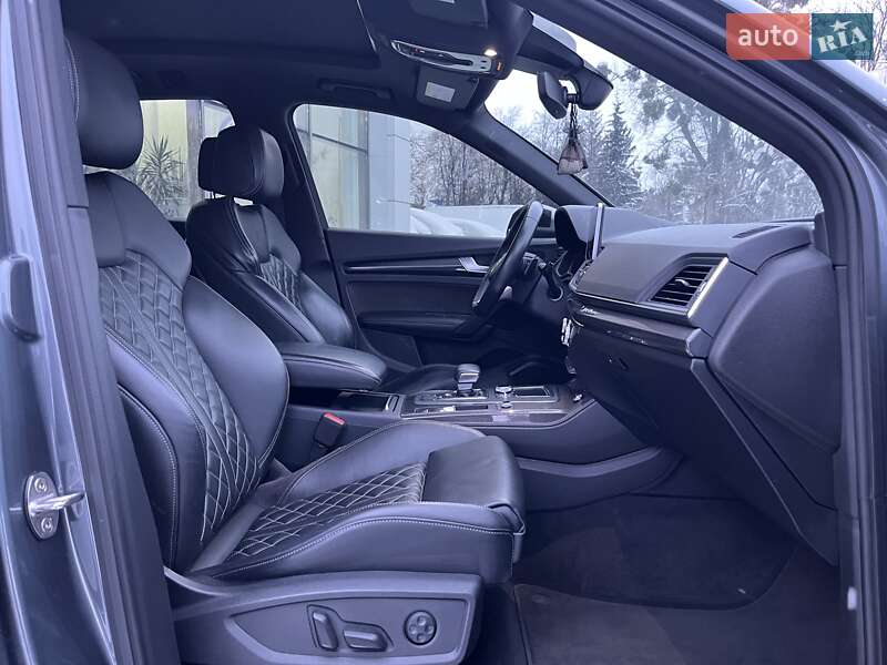 Внедорожник / Кроссовер Audi SQ5 2018 в Житомире