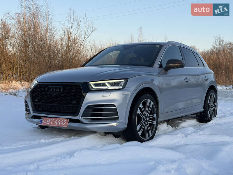 Внедорожник / Кроссовер Audi SQ5 2018 в Долине