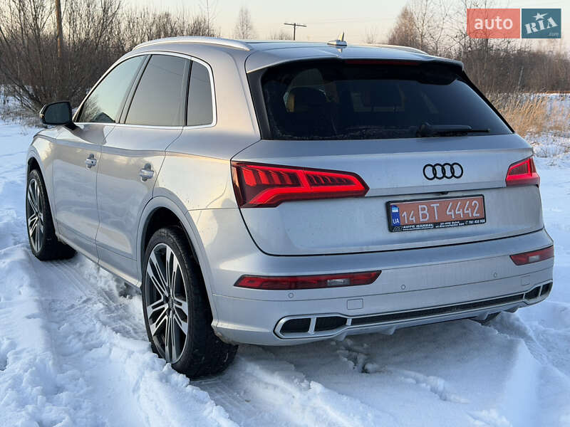 Внедорожник / Кроссовер Audi SQ5 2018 в Долине