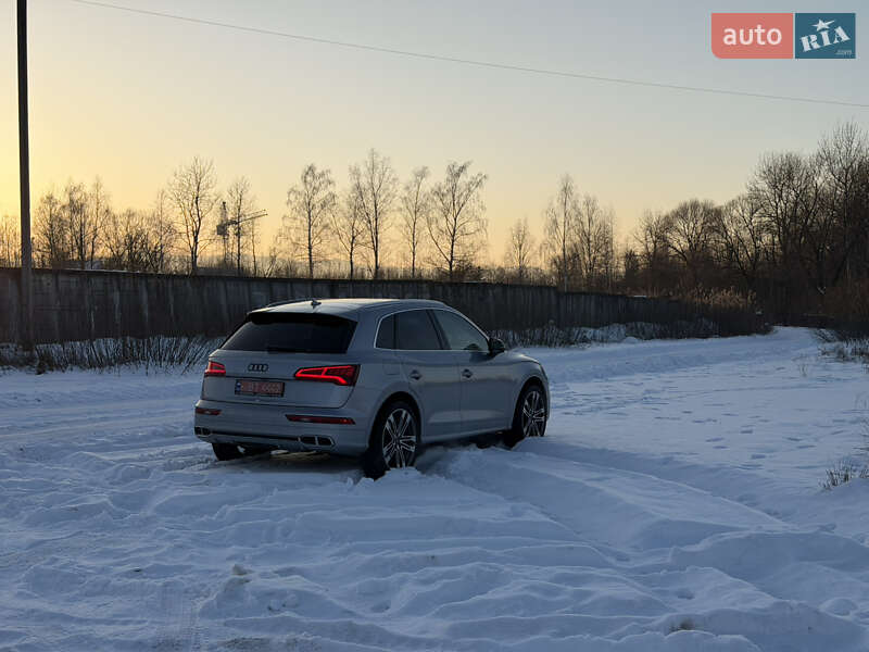 Внедорожник / Кроссовер Audi SQ5 2018 в Долине