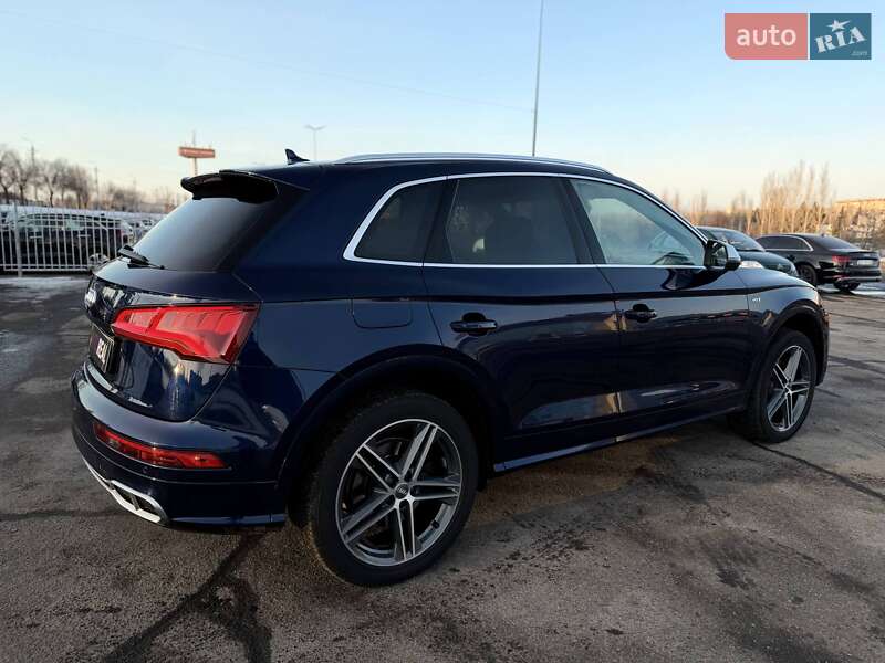 Внедорожник / Кроссовер Audi SQ5 2018 в Кривом Роге