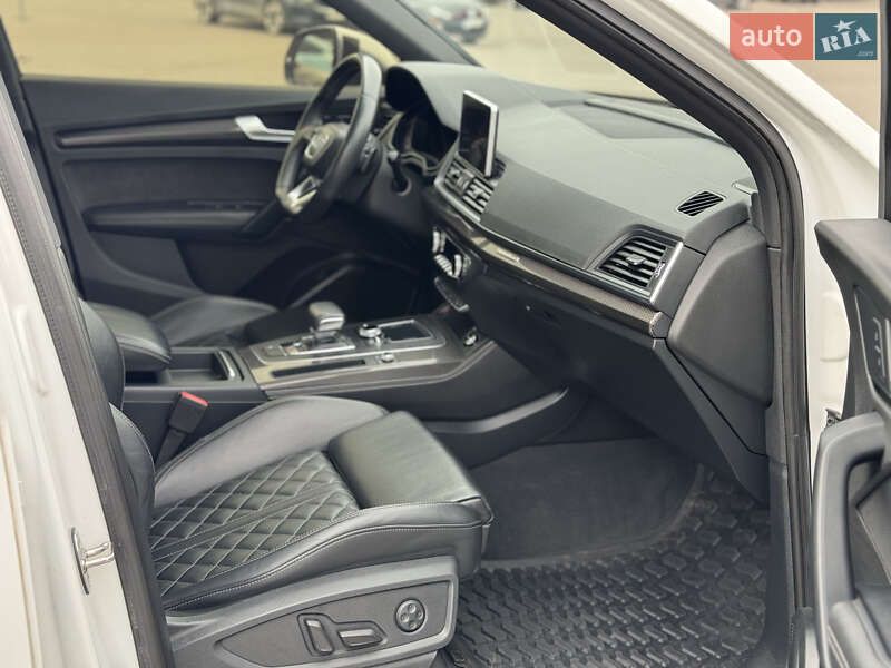 Внедорожник / Кроссовер Audi SQ5 2018 в Львове