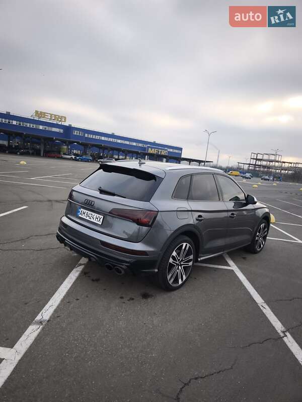 Внедорожник / Кроссовер Audi SQ5 2018 в Киеве