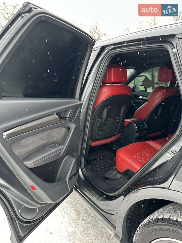 Позашляховик / Кросовер Audi SQ5 2018 в Дніпрі