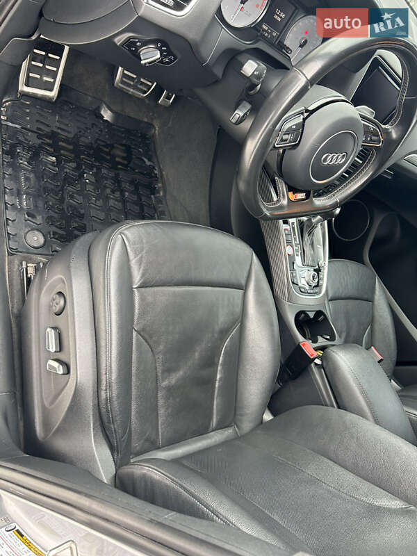 Позашляховик / Кросовер Audi SQ5 2016 в Києві