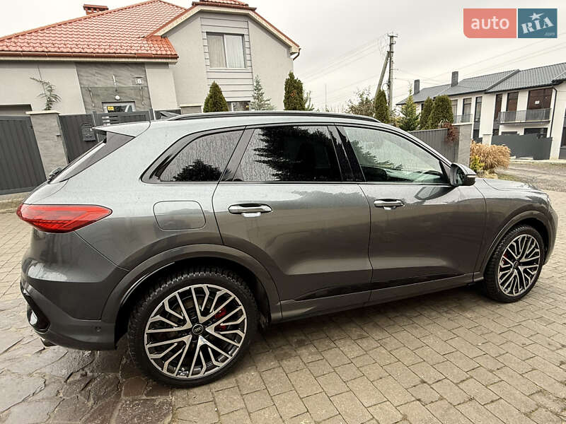 Позашляховик / Кросовер Audi SQ5 2025 в Ужгороді