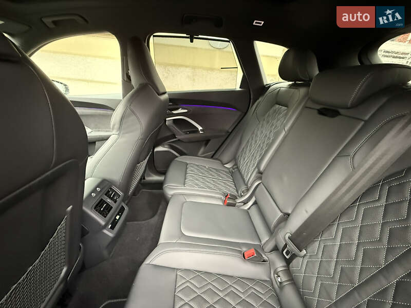Позашляховик / Кросовер Audi SQ5 2025 в Ужгороді