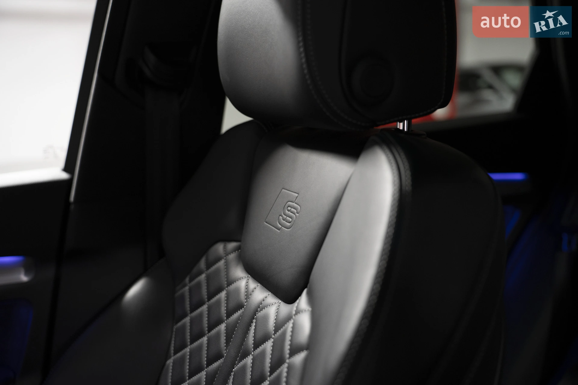 2019 Audi SQ5 - мініатюра 10