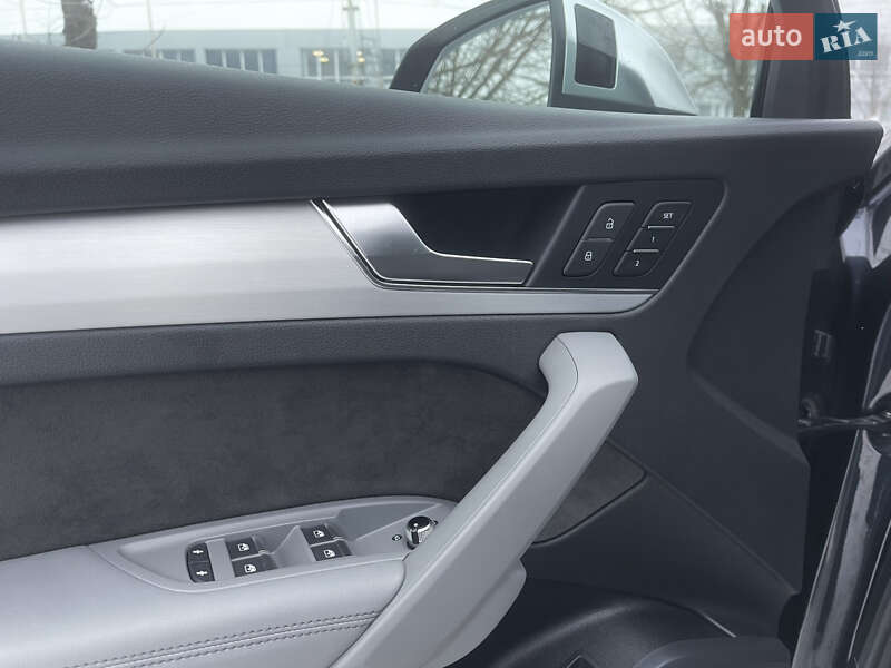 Внедорожник / Кроссовер Audi SQ5 2019 в Киеве фото 13 Внедорожник / Кроссовер Audi SQ5 2019 в Киеве
