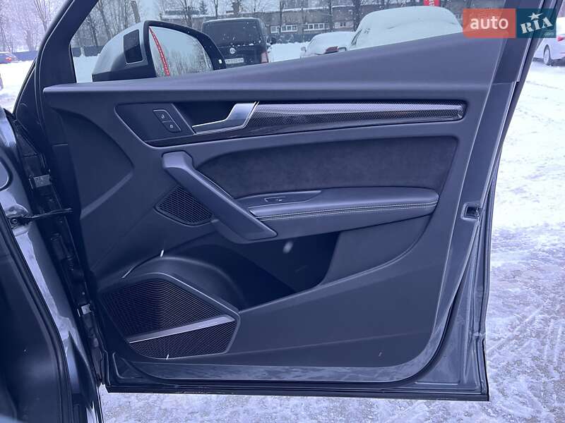 Позашляховик / Кросовер Audi SQ5 2018 в Житомирі фото 24 Позашляховик / Кросовер Audi SQ5 2018 в Житомирі