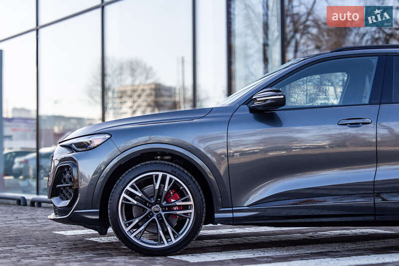 Внедорожник / Кроссовер Audi SQ5 2025 в Львове